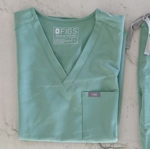 FIGS Jade Catarina Top (S)